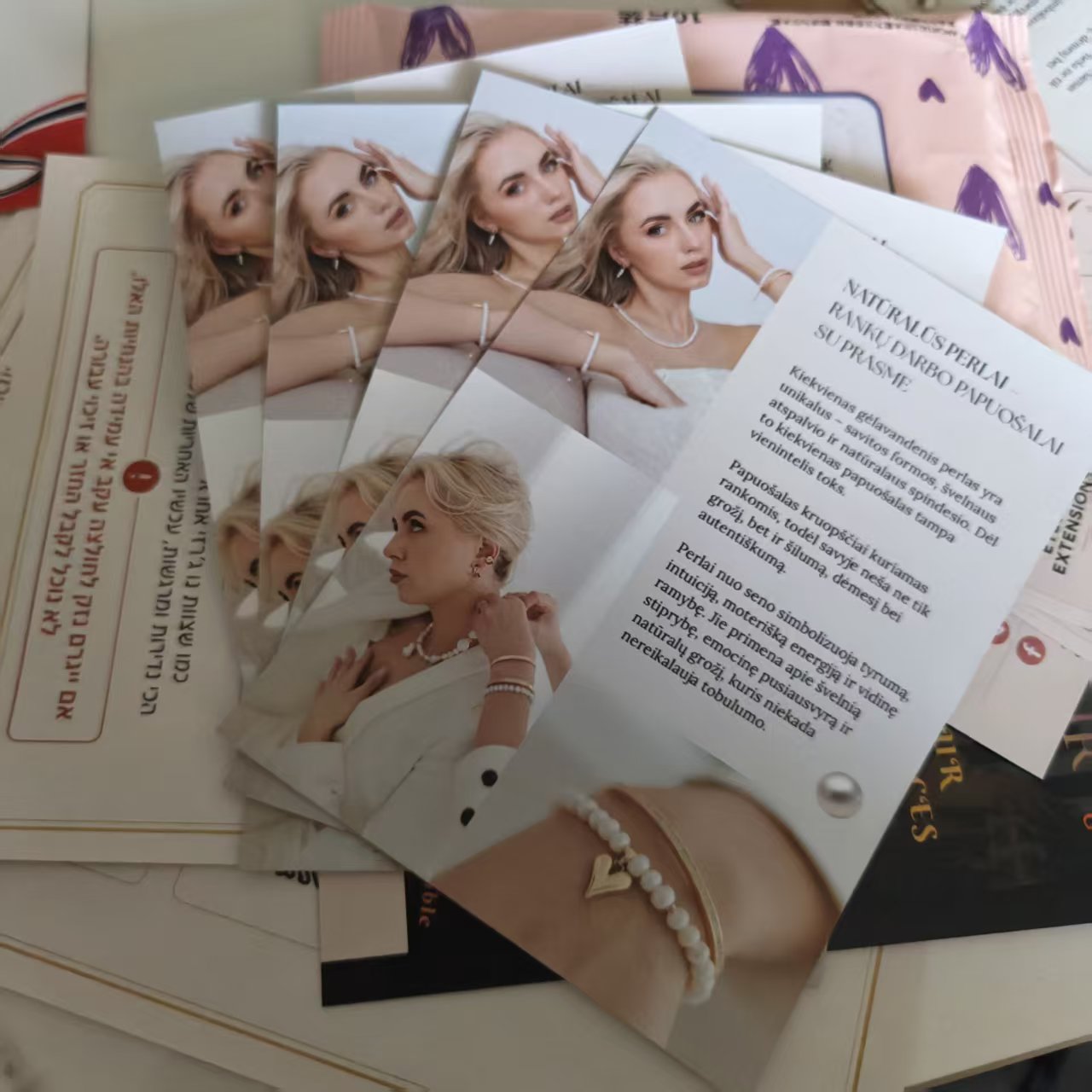 Commercial Flyer Printing - 대량 포장, 맞춤형 A5/A6 사이즈 전단지,